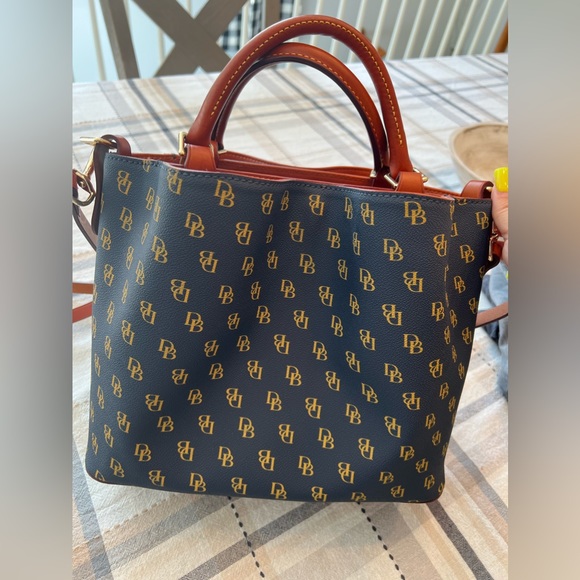 NEW WITHOUT TAGS‼️ Dooney & Bourke❤️ - Picture 2 of 5